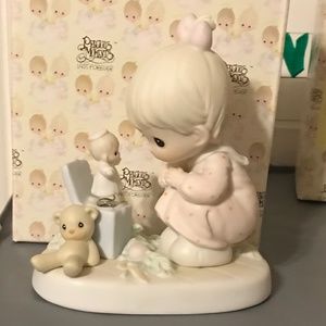 Precious Moments Figurine